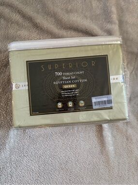 Brand New Superior 700 Thread Count Sheet Set 100% Egyptian Cotton - Sage Green
